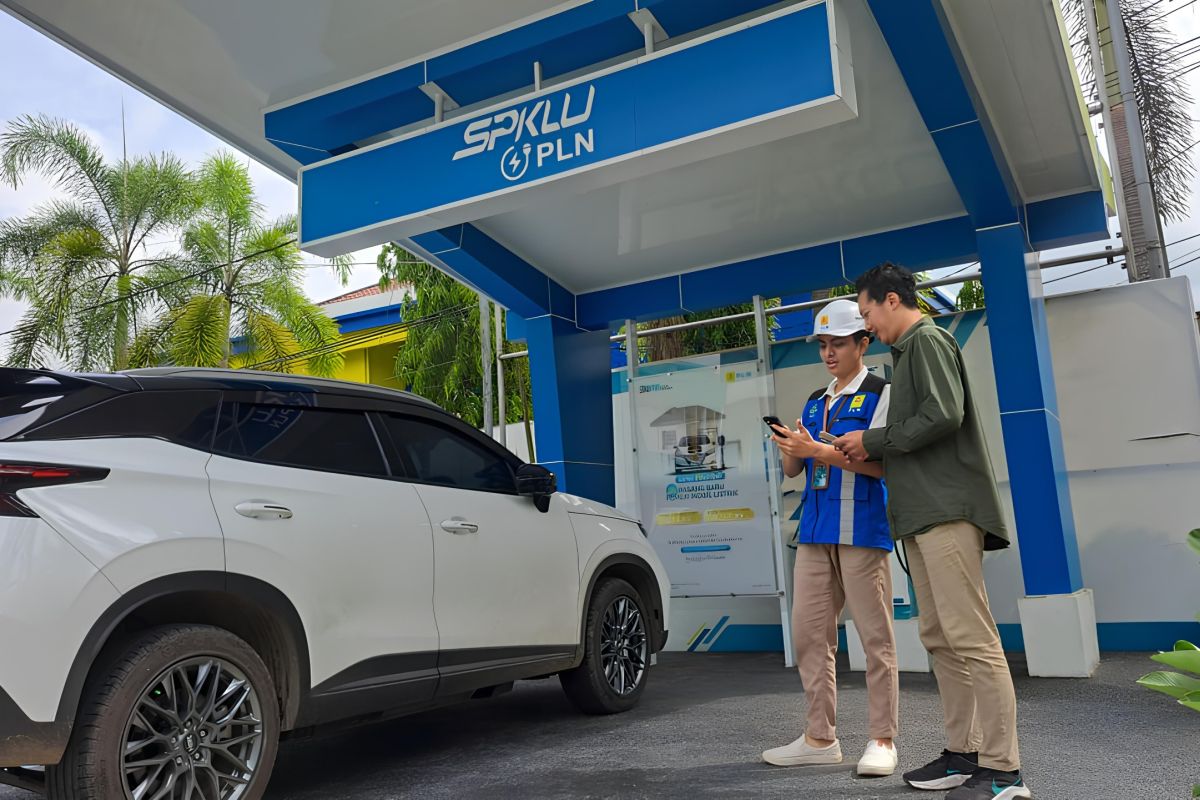 Semangat Kemerdekaan, PLN Kalselteng Siap Layani Masyarakat Lewat 73 SPKLU 24 Jam