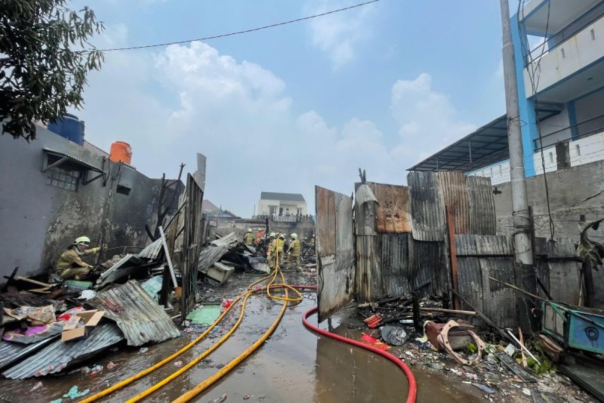 Kerugian akibat kebakaran lapak barang bekas di Jaksel Rp100 juta