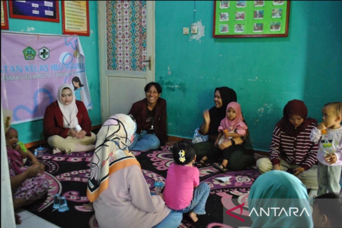 Mahasiswa KKN-PK perkuat pemahaman masyarakat Desa Hungayonaa tentang pencegahan stunting