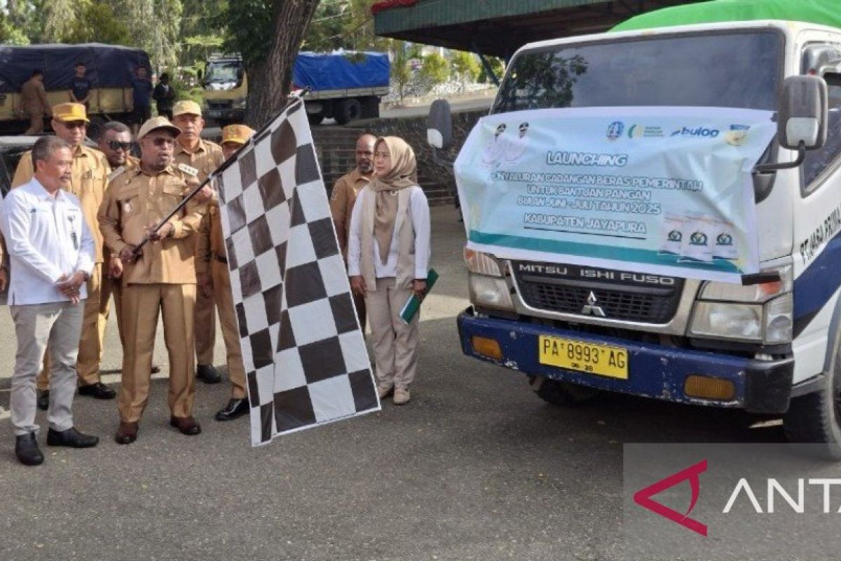 Kabupaten Jayapura menerima 175,36 ton beras bantuan pangan