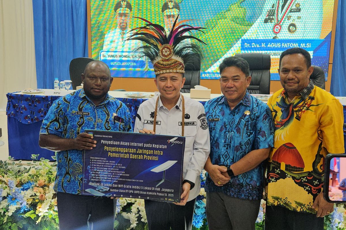 Pj Gubernur Papua: 49 perangkat starlink pada 3T percepat transformasi