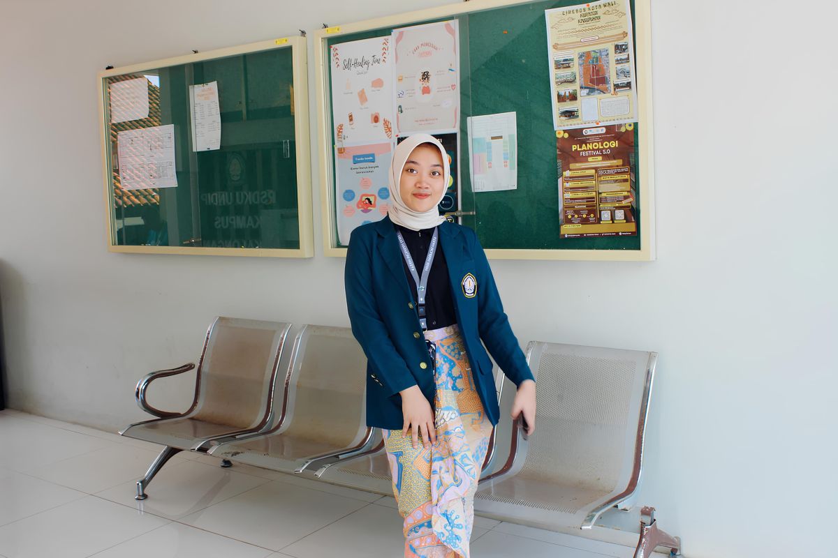 Putri, mahasiswi Undip berprestasi di level nasional