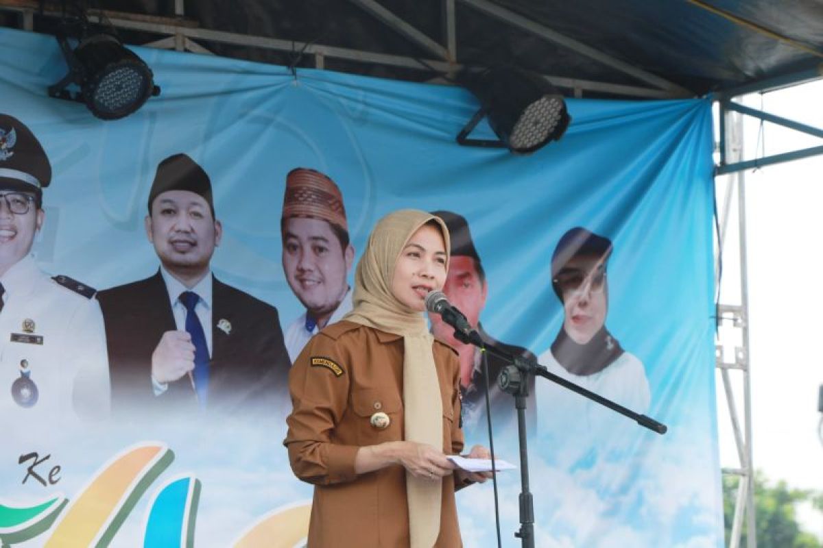 Bupati Serang dorong desa inovasi kelola sampah dengan gotong royong