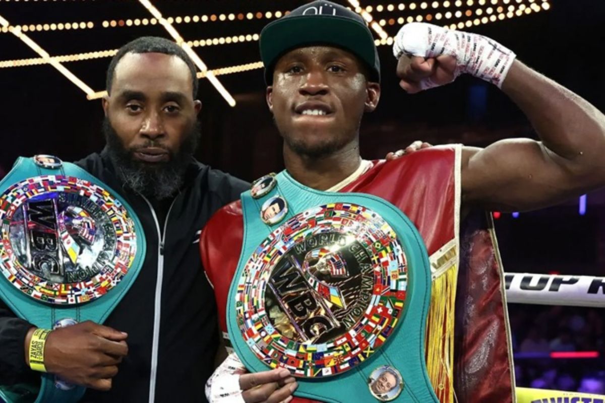 Carrington masuk persaingan gelar kelas bulu WBC usai bungkam Heita