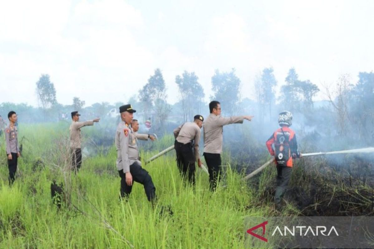 Kapolres HSU: Padamkan api kecil sebelum karhutla meluas