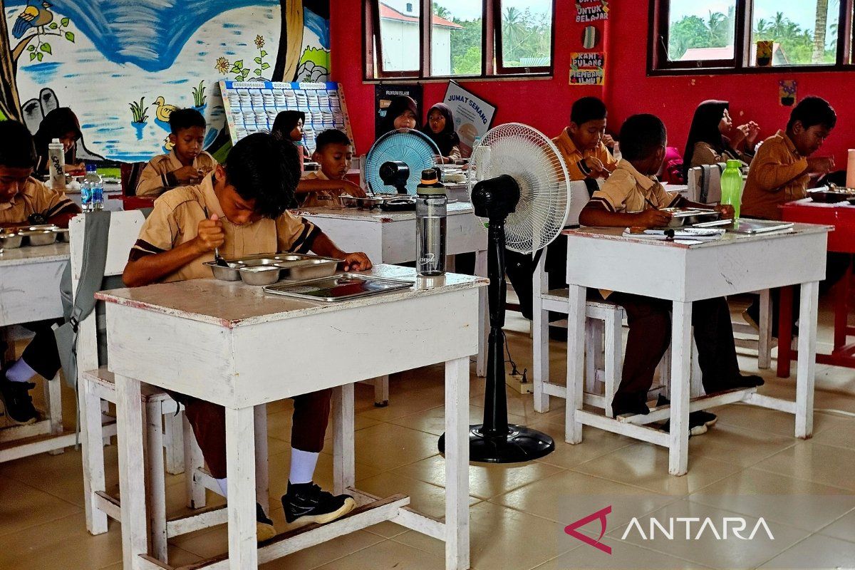 Natuna district forms task force to expedite MBG program