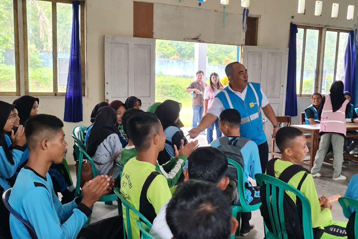 PLN kenalkan digitalisasi layanan listrik ke pelajar di Banda Maluku