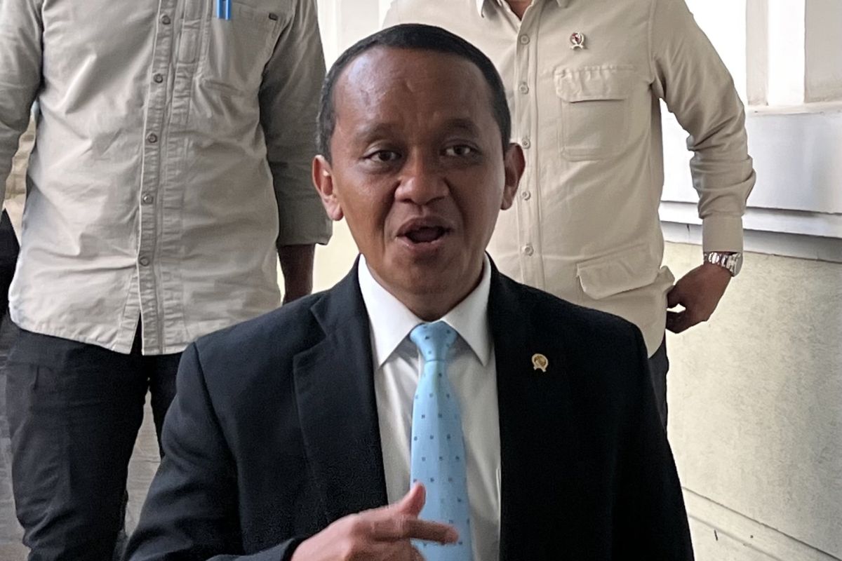 Menteri Bahlil sebut Kopdes Merah Putih tak garap sumur minyak rakyat