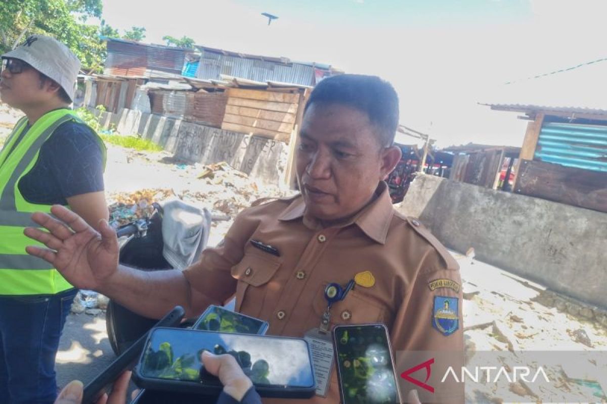 Disperindag: Pedagang kosongkan kios di jalan samping Pasar Sanggeng