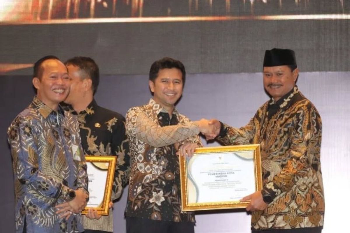 Pemkot Madiun raih Paritrana Jatim 2024 atas perlindungan tenaga kerja