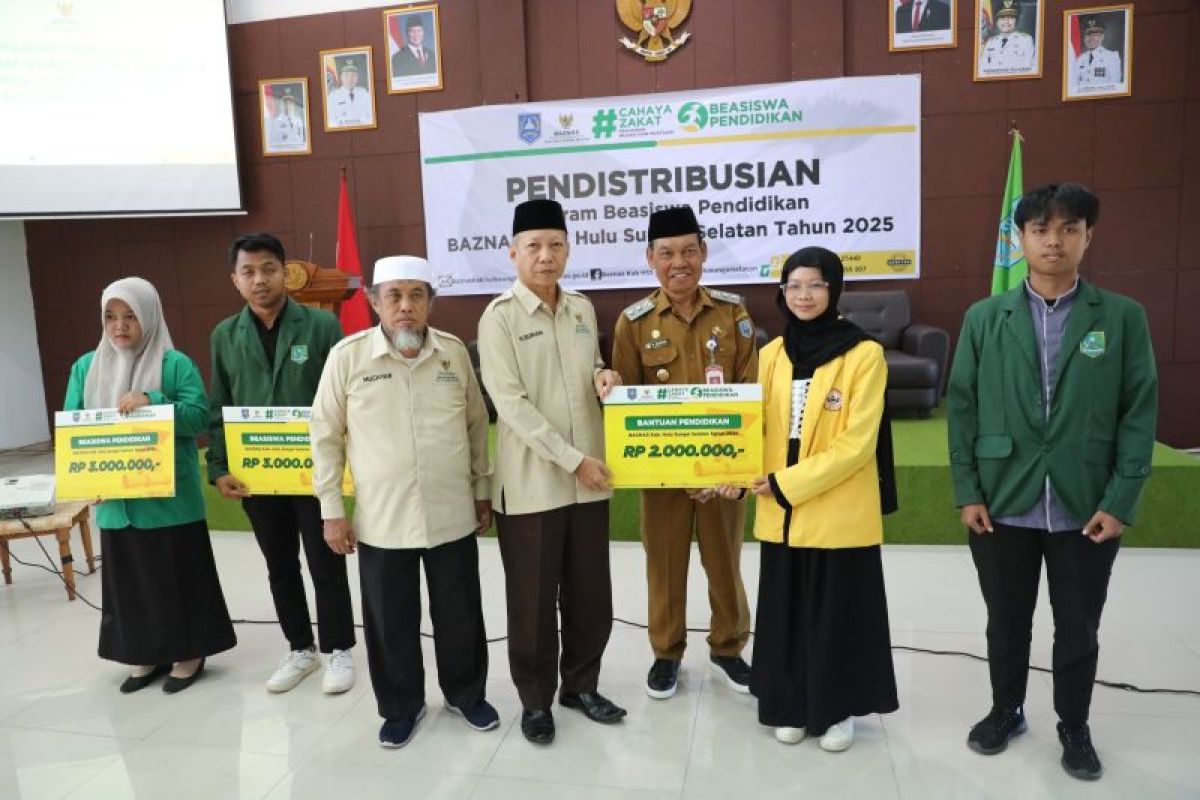 Baznas HSS salurkan beasiswa pendidikan untuk mahasiswa berprestasi