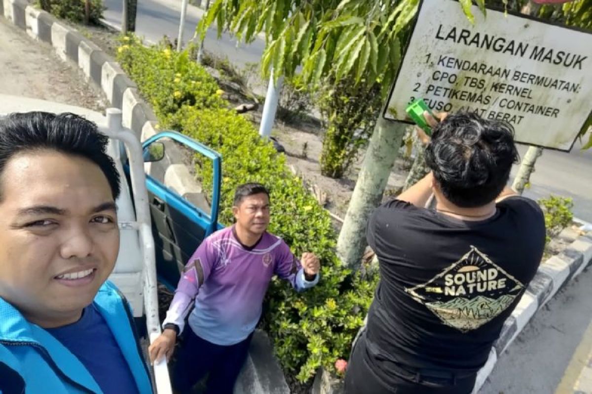 Dishub Kotim optimalkan rambu lalu lintas cegah kecelakaan