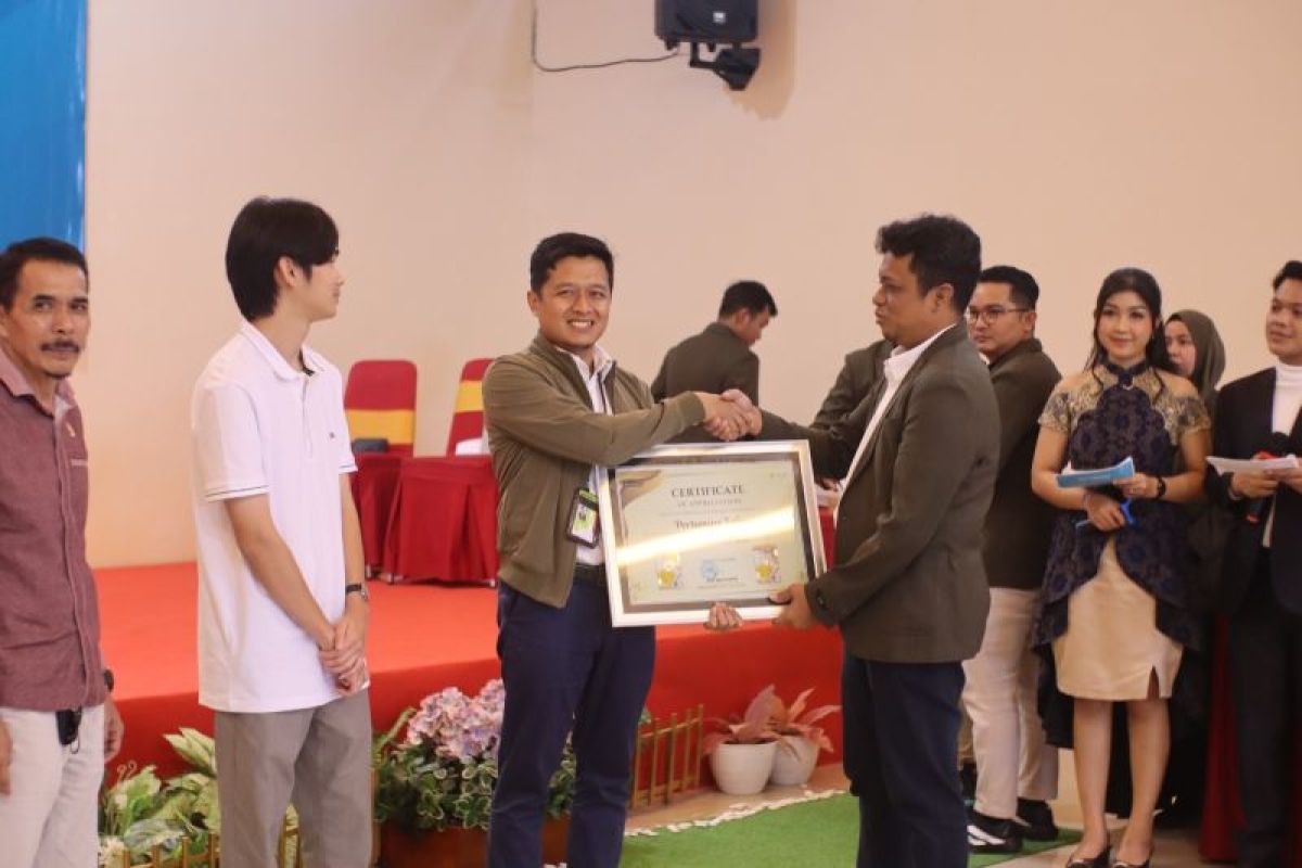 PLN UP3 Tolitoli gelar customer gathering, ini pesan Bupati Amran