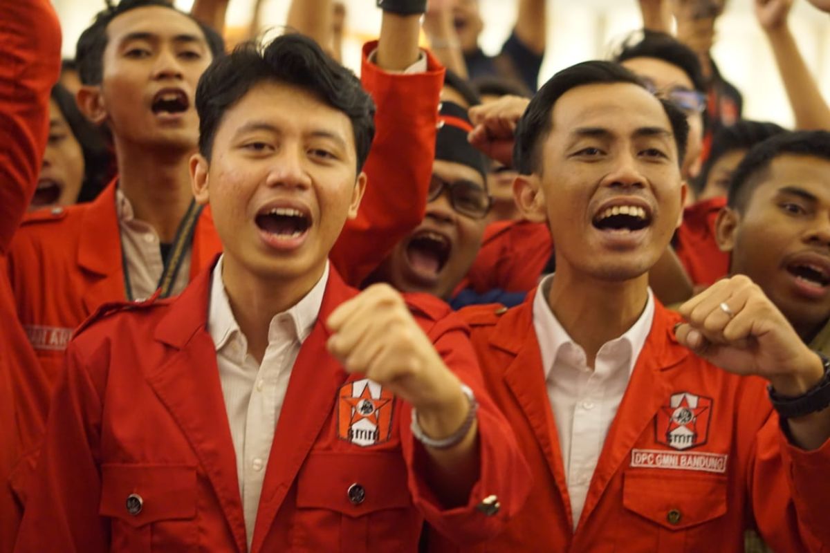 Risyad Fahlefi dan Patra Dewa terpilih aklamasi pimpin GMNI 2025-2028 di Kongres Bandung