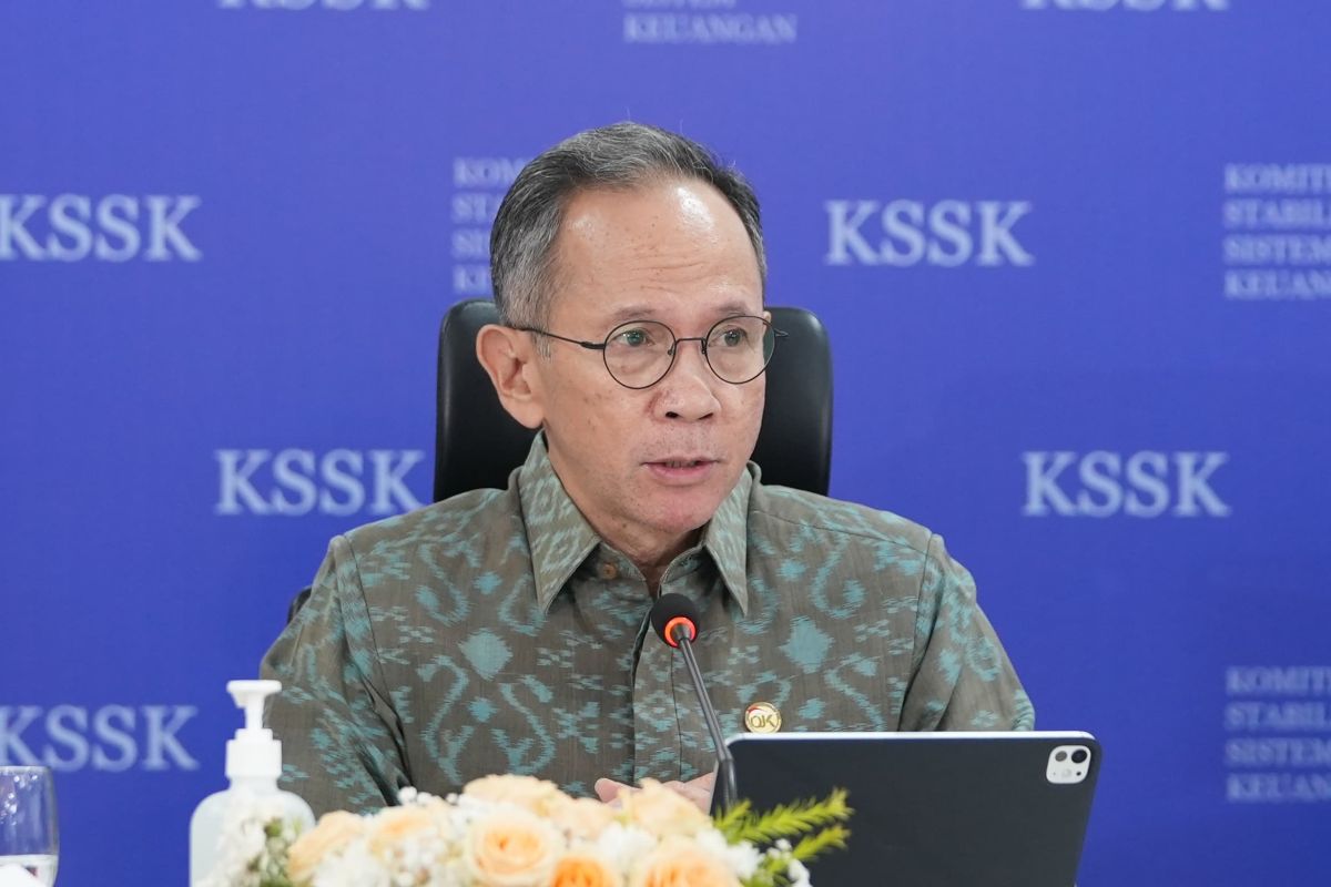 OJK: Peringkat "BBB" dari S&P tegaskan ketahanan sektor keuangan RI