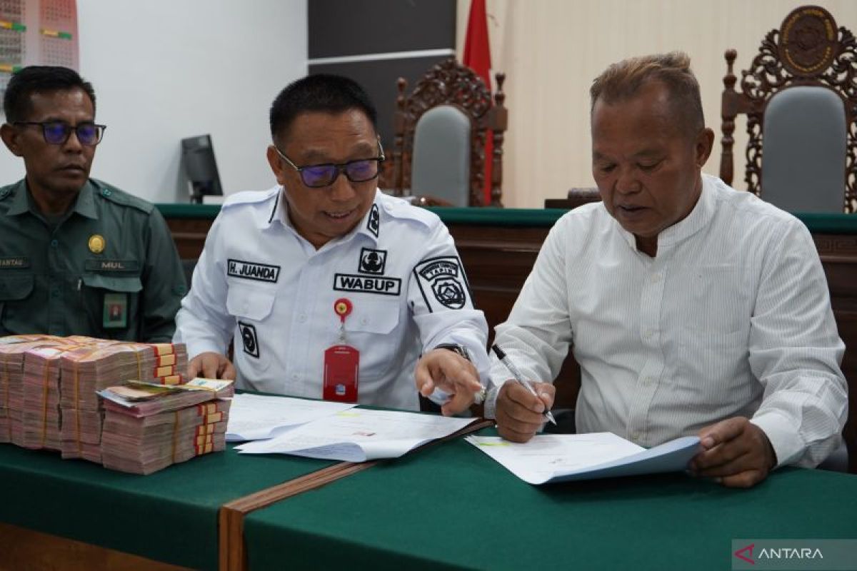 Pemkab Tapin selesaikan sengketa tanah terminal secara damai