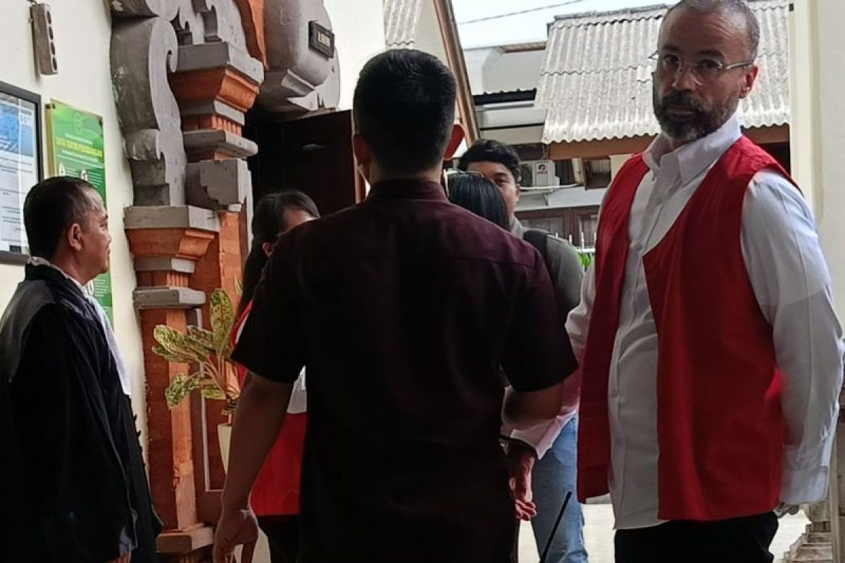 PN Denpasar sidangkan WNA Kanada kasus penipuan sewa vila di Bali