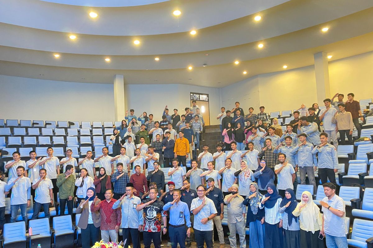 PLN fasilitasi 158 pelajar belajar konversi motor BBM ke motor listrik