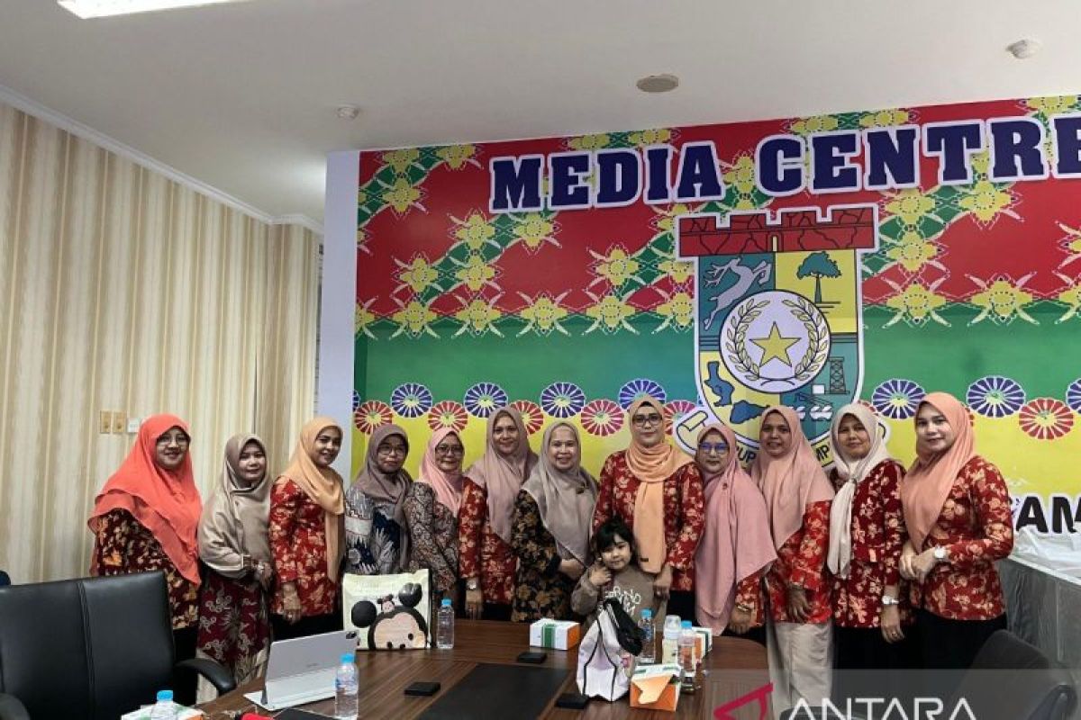Wakil Rektor III Universitas Pahlawan sosialisasikan bekam medis di acara DWP