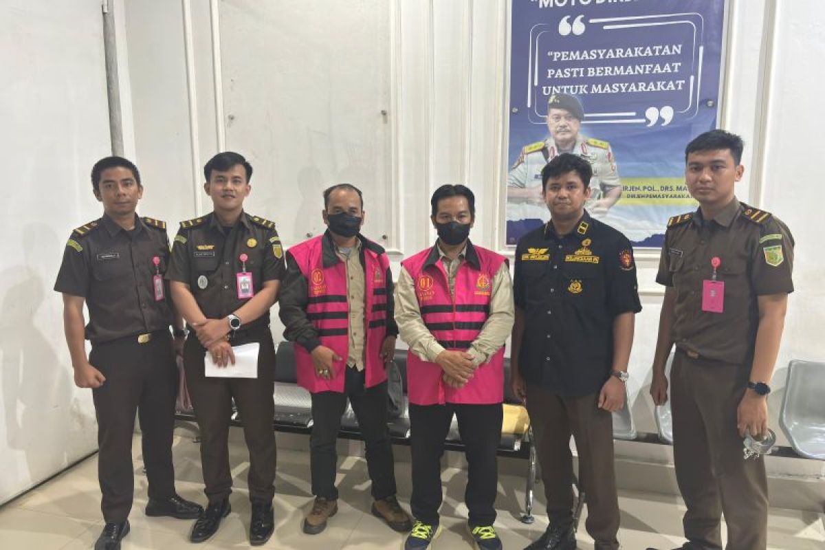 Kejari Bengkayang menetapkan dua kades tersangka korupsi APBDes