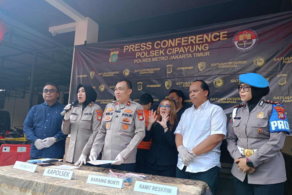 Oknum Polres Metro Jaktim terima setoran toko obat ilegal di Cipayung