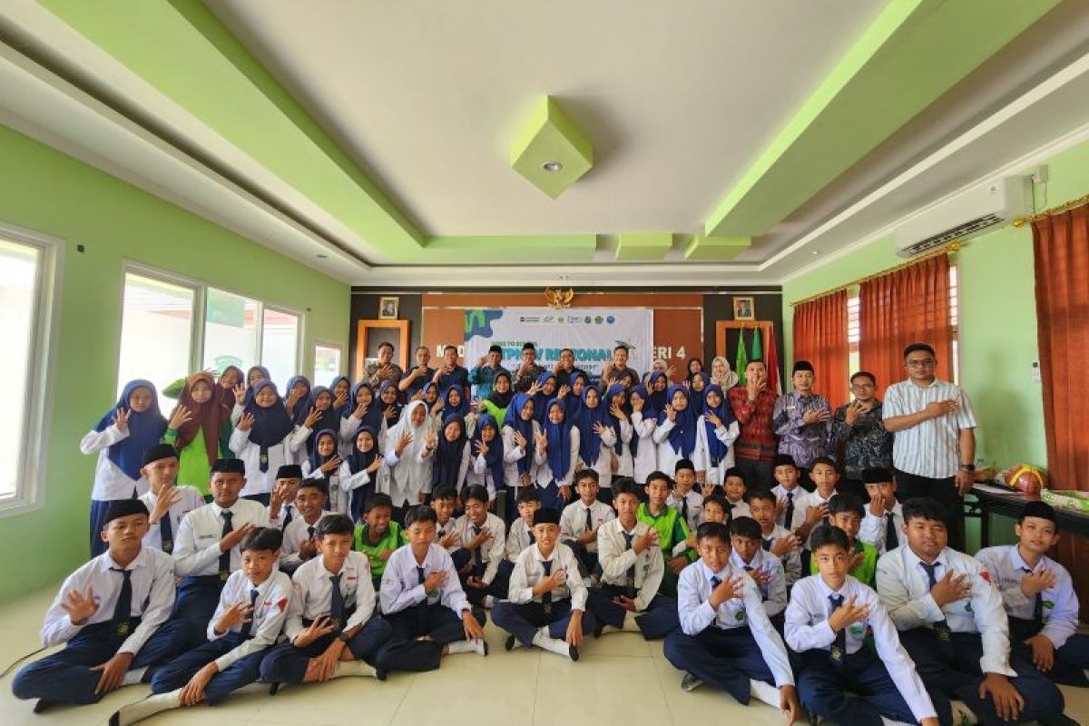 HAN 2025 Holding Perkebunan Nusantara Gelar PalmCo Goes to School di Paser Kaltim