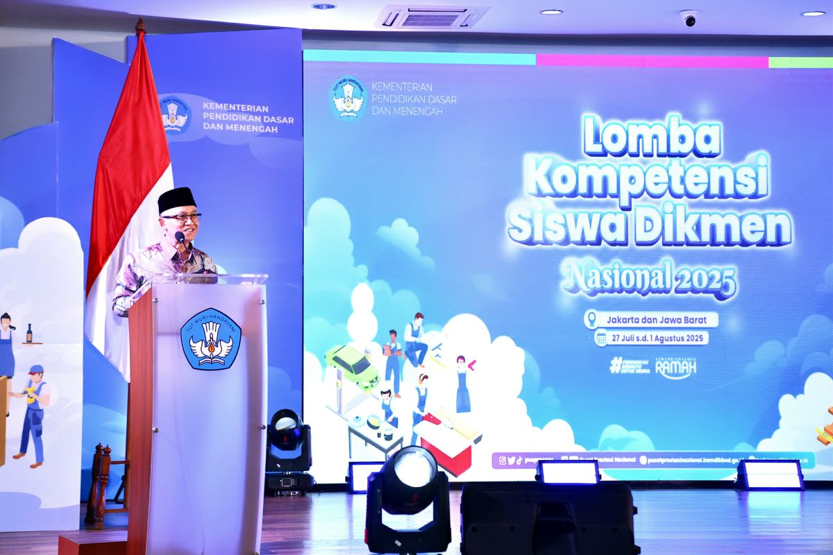 Jatim raih juara umum LKS Tingkat Nasional Jenjang Dikmen 2025