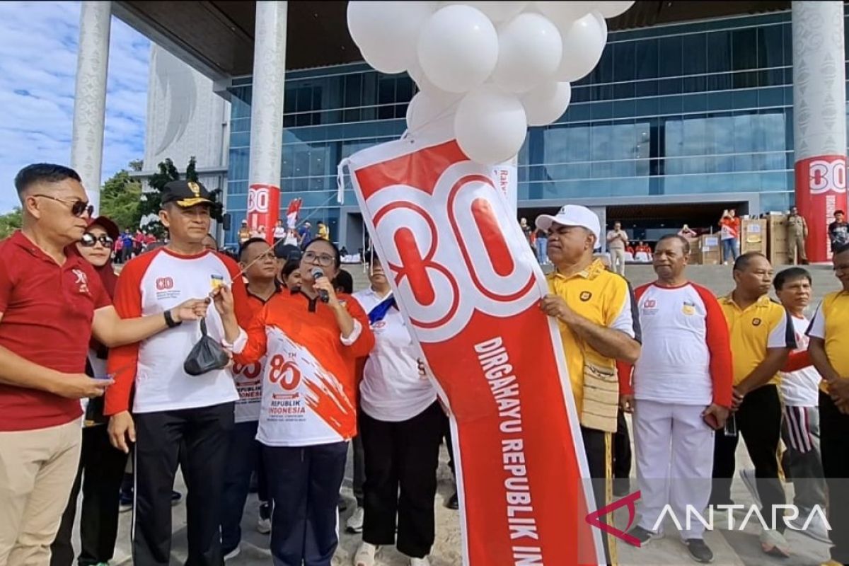 Pemprov bagi 80 ribu bendera merah putih kepada warga Papua