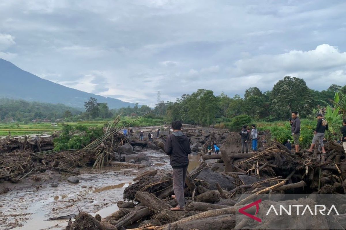 BNPB: Pemerintah dan masyarakat mewaspadai anomali cuaca di tengah puncak musim kemarau