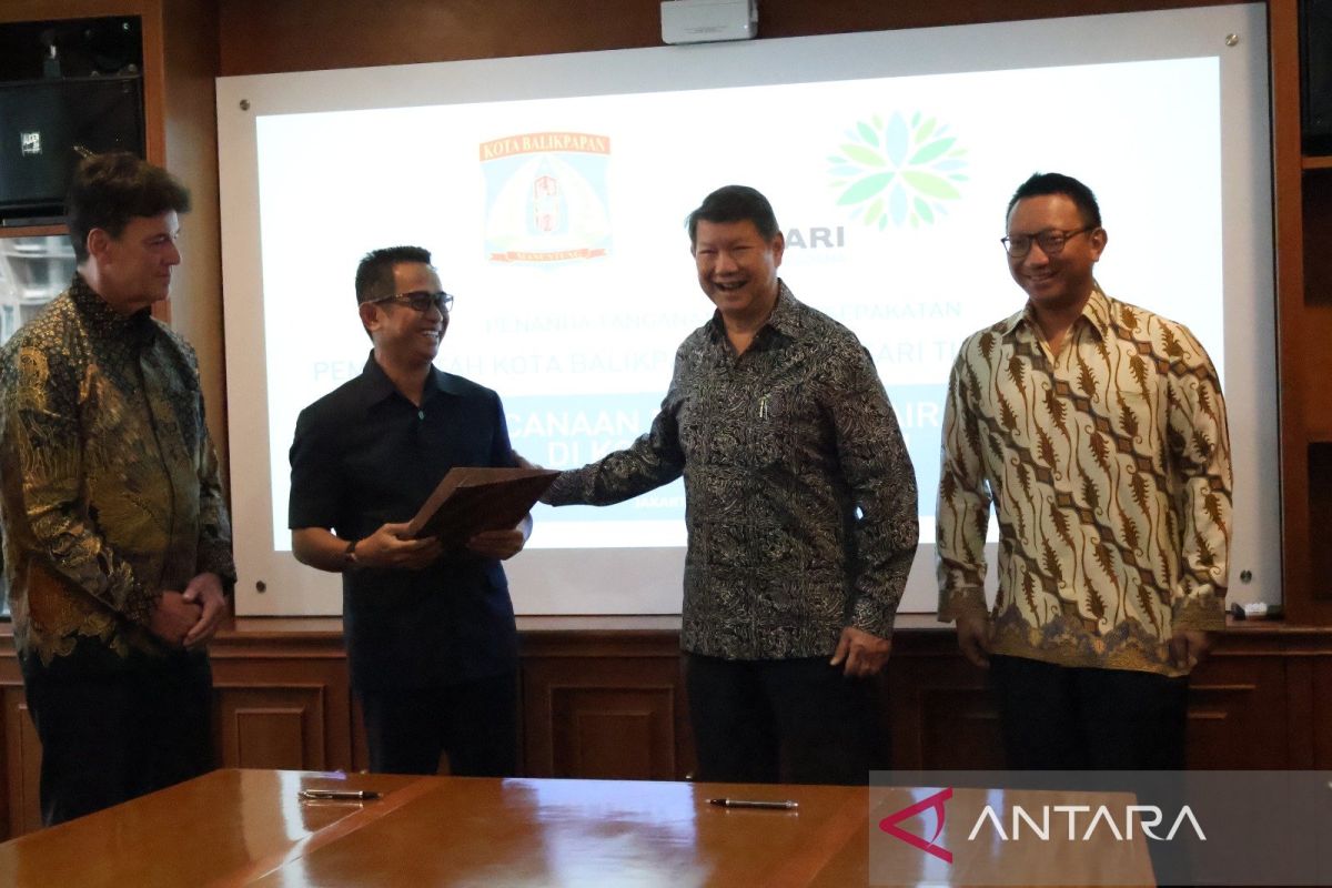 Kakak Presiden Prabowo bantu warga Balikpapan dapat air bersih