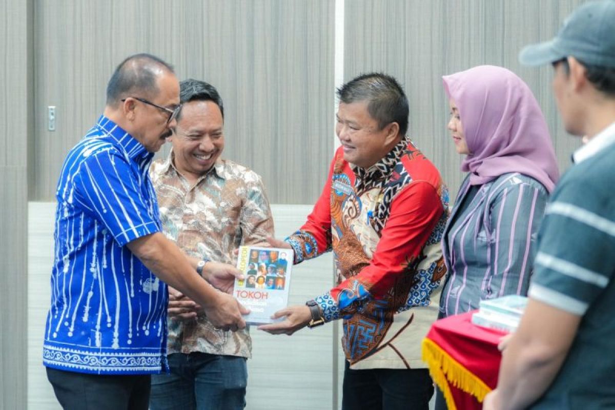 Penerbit sumbang buku perpustakaan Sulbar