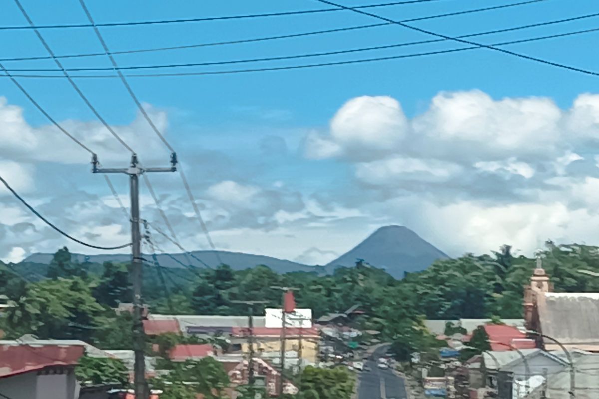 ESDM ajak masyarakat waspadai ancaman lahar Gunung Soputan-Sulut