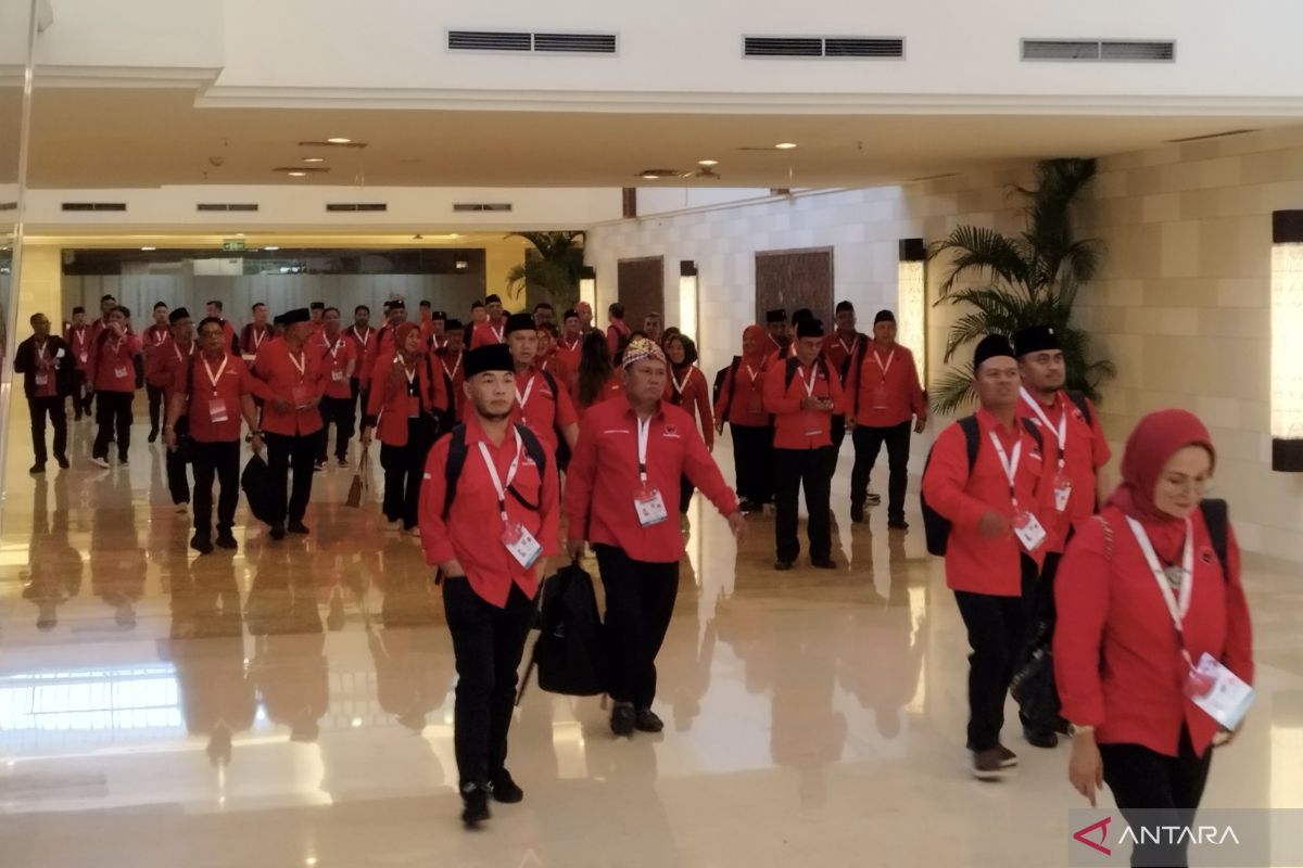 Pengukuhan Megawati selesai, Kongres PDIP dilanjut rapat komisi