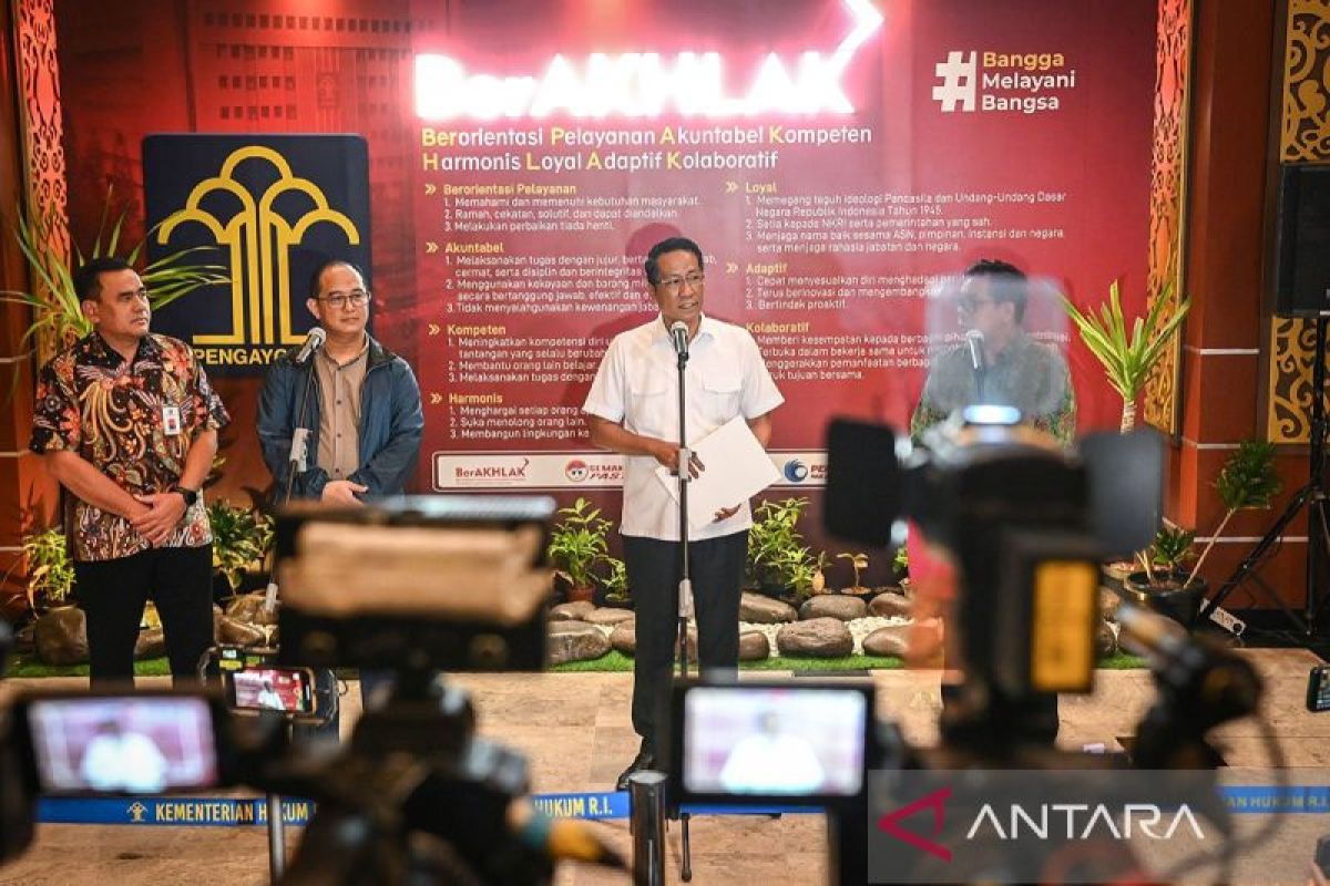 Usai abolisi-amnesti, Menkum tegaskan Presiden terus berantas korupsi
