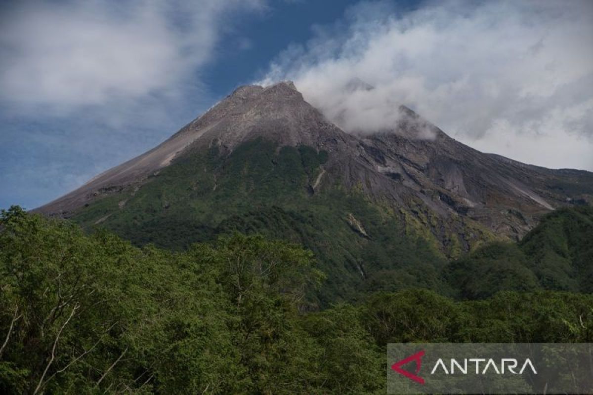 BPPTKG: Volume kubah lava barat daya Merapi tembus 4 juta meter kubik