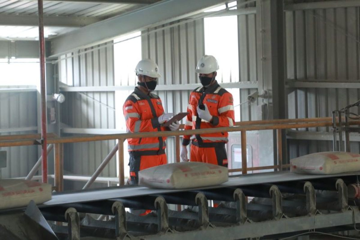 Dari single digit ke double digit, laba bersih Semen Baturaja naik di semester I/2025