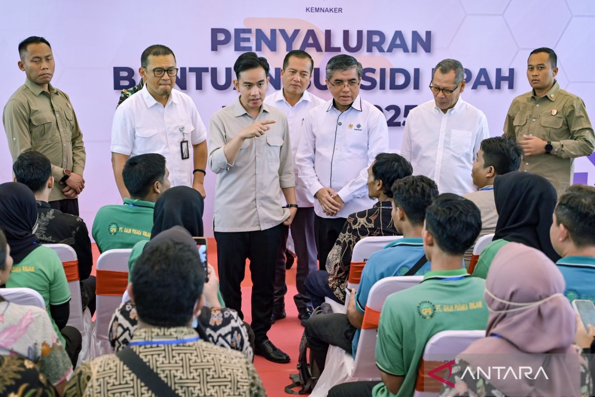 Kemarin, pencairan BSU diperpanjang hingga aturan insentif BUMN