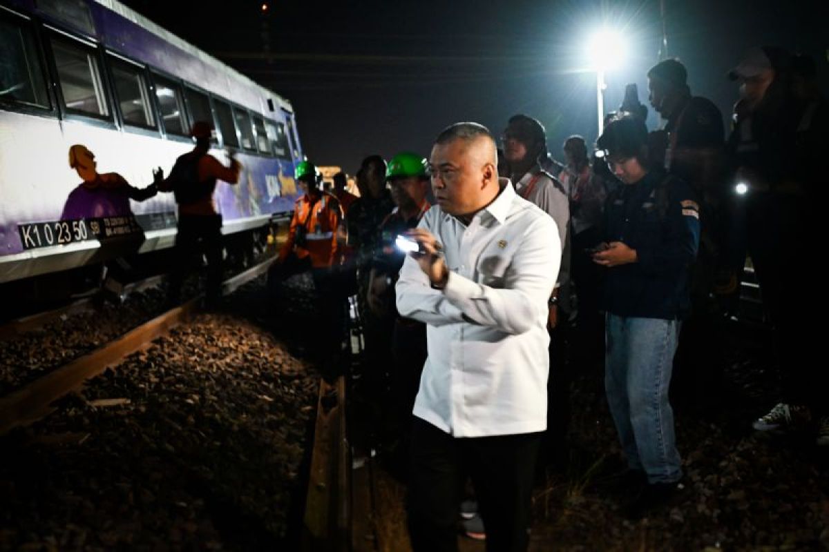 Argo Bromo derails in West Java, no fatalities, evacuation swift