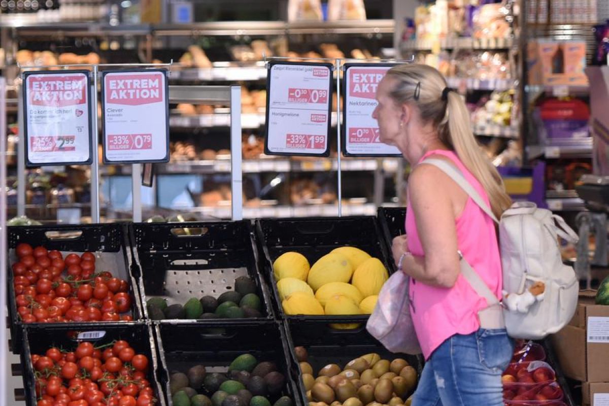 Inflasi zona euro stabil di angka 2 persen pada Juli