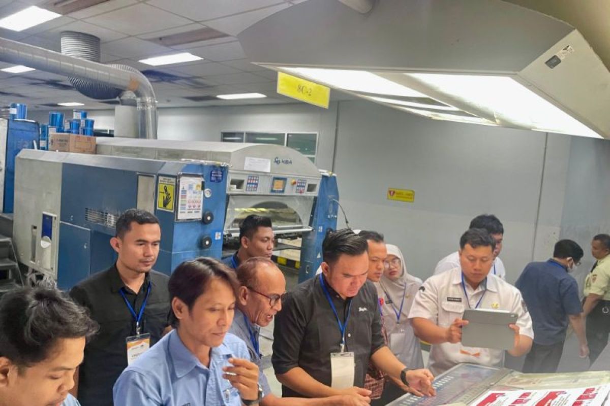 Bawaslu Pangkalpinang lakukan pengawasan melekat logistik surat suara