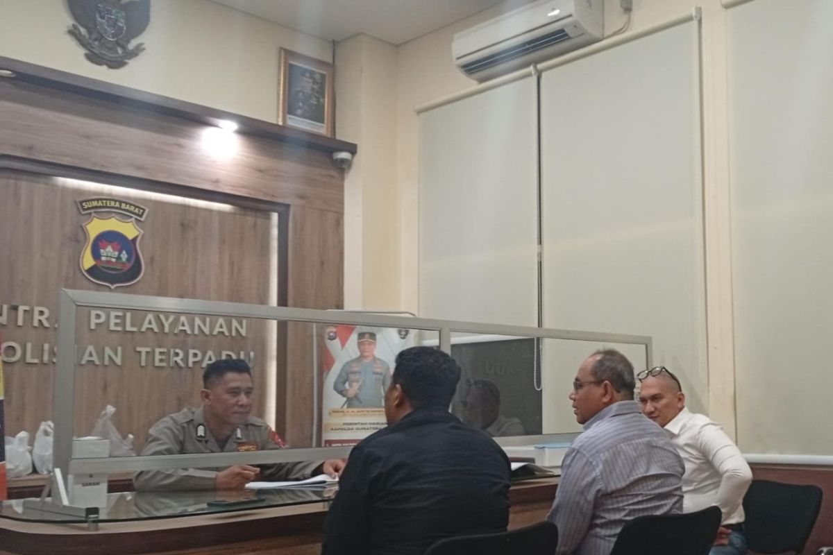 Polda Sumbar proses laporan penyegelan Kantor KONI Sumbar