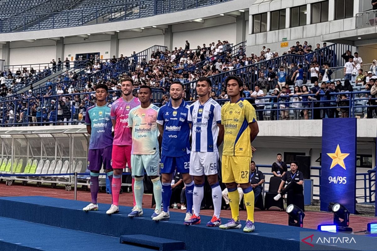 Persib Bandung luncurkan jersi terbaru untuk musim 2025/2026