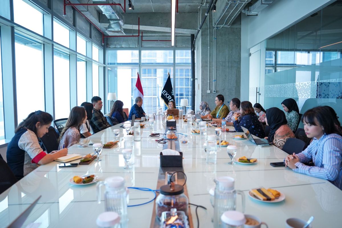 Wakil Menteri Ekraf: Industri bisa berperan jadi penjaga budaya bangsa