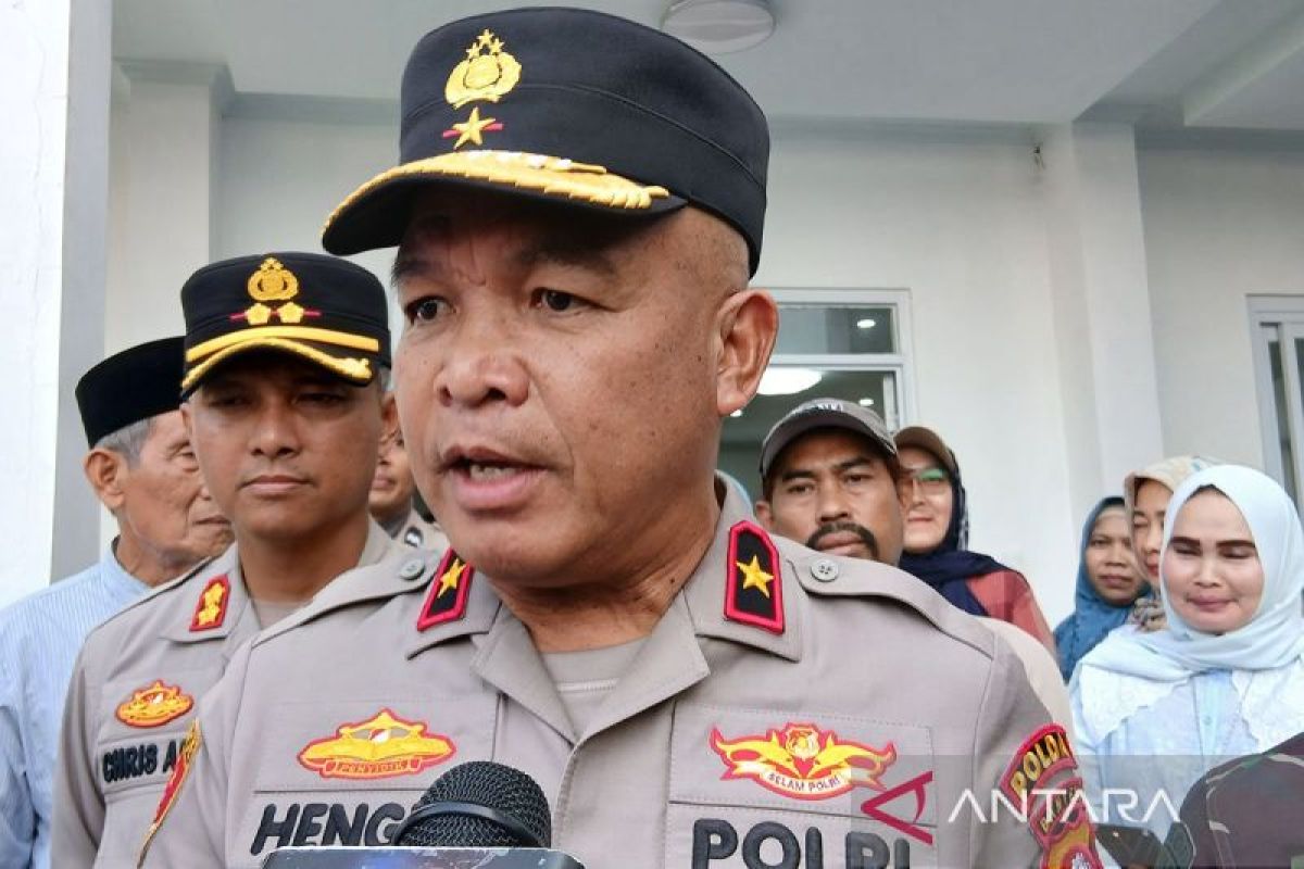 Polisi ambil tindakan tegas bagi warga kibarkan bendera One Piece