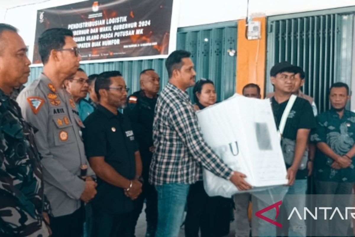 Logistik PSU Pilkada Papua didistribusikan ke Kepulauan Numfor