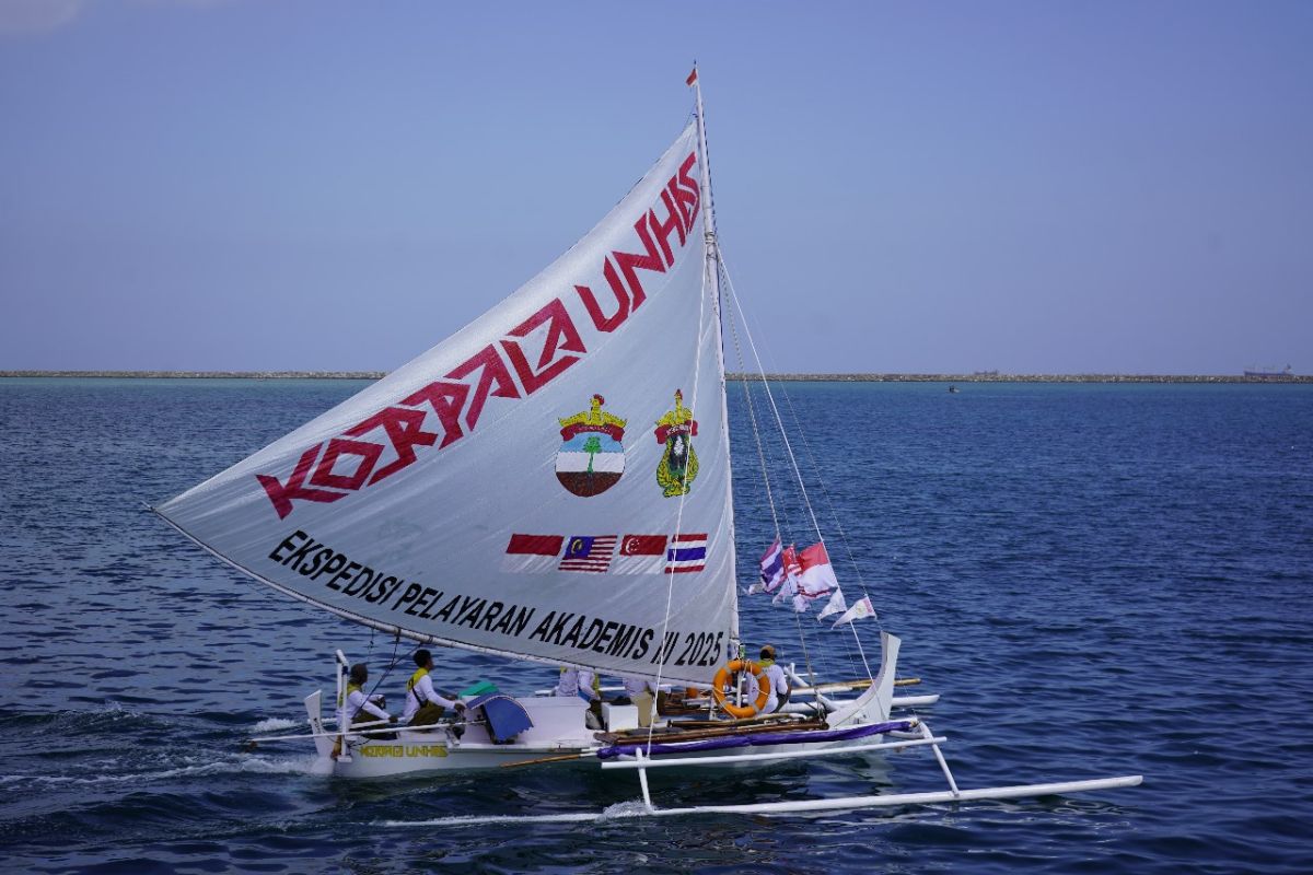 Ekspedisi Pelayaran Akademis Korpala UNHAS lintasi empat negara