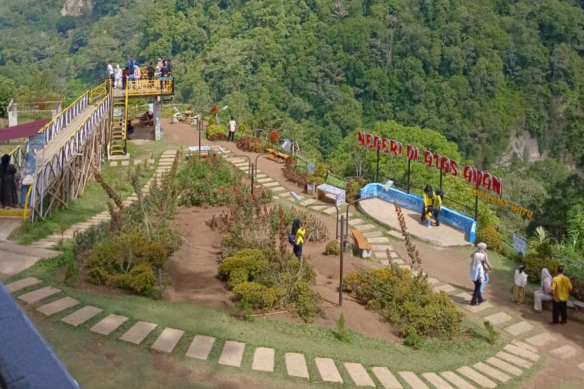 Menelusuri keindahan Panorama Baru di Bukittinggi