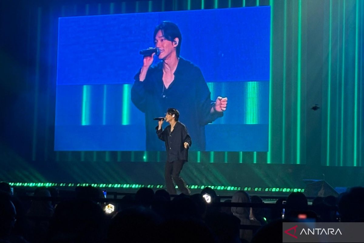 Chen EXO bersyukur bisa nyanyikan 