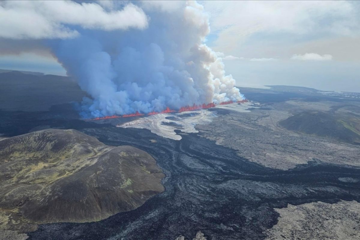 Gunung berapi Krasheninnikov meletus setelah 600 tahun tertidur