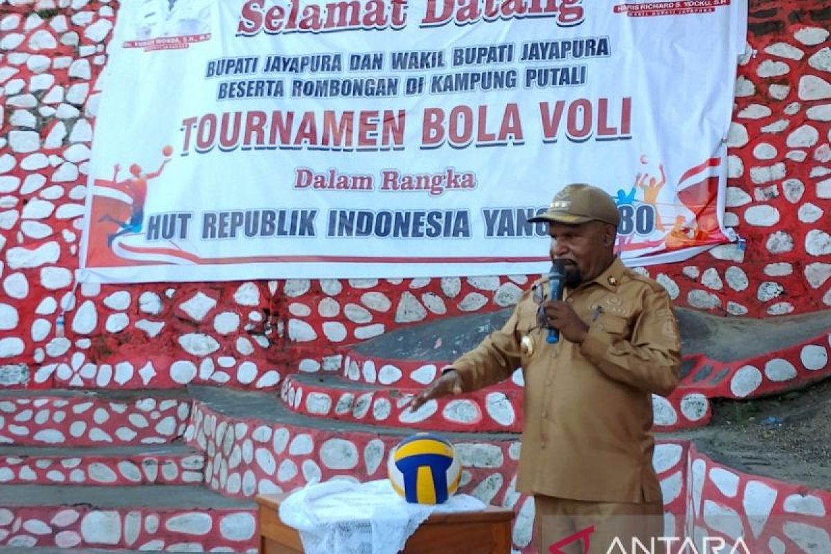 Pemkab Jayapura membuka turnamen voli serentak di tiga zona